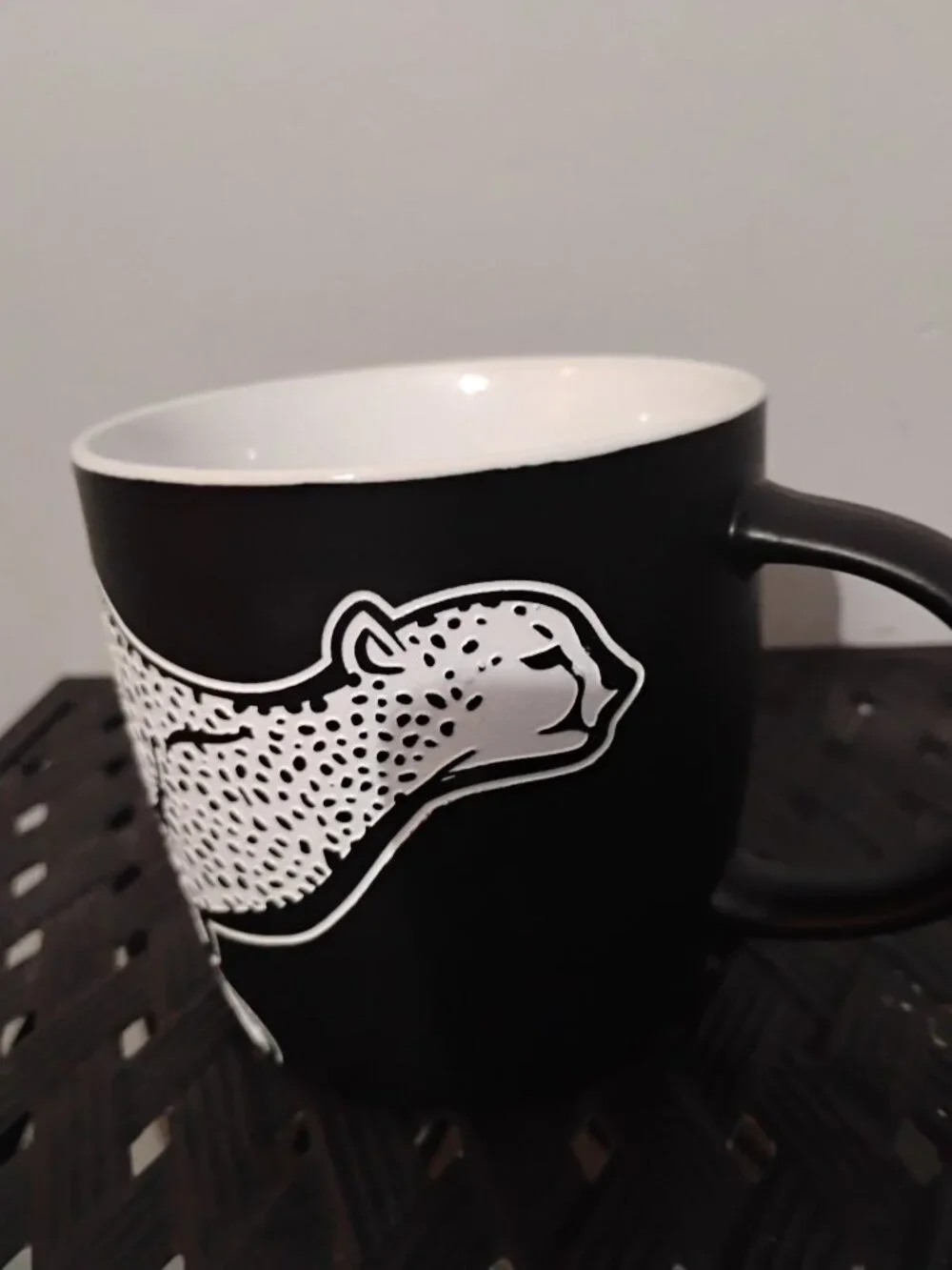 Fresno Chaffee Zoo  Cheetah Coffee Mug, Preloved Good Condition